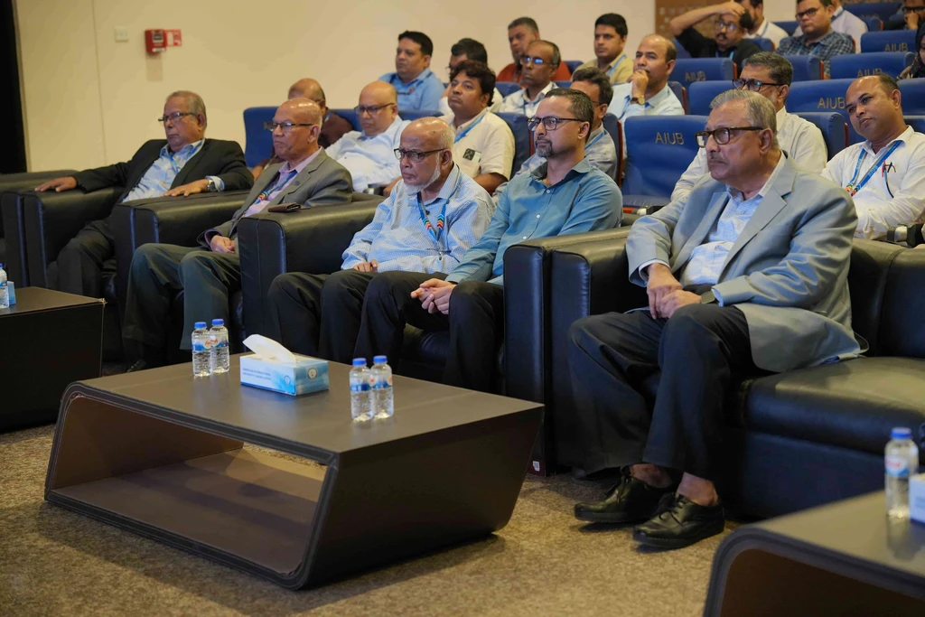 AIUB Strengthens Research Engagement Through Meeting with Research Group Moderators